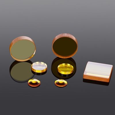 A5 Sheet Polarizer RG715 Optical Glass Filters 5mm To 200mm